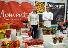 Thijmen Blom en Lieneke Wiering van Slijkerman Kalanchoe. Eigenlijk een beetje tegen de gebruikelijke gang van zaken in was de verkoop de afgelopen tijd enorm druk, nu is er wat meer rust.